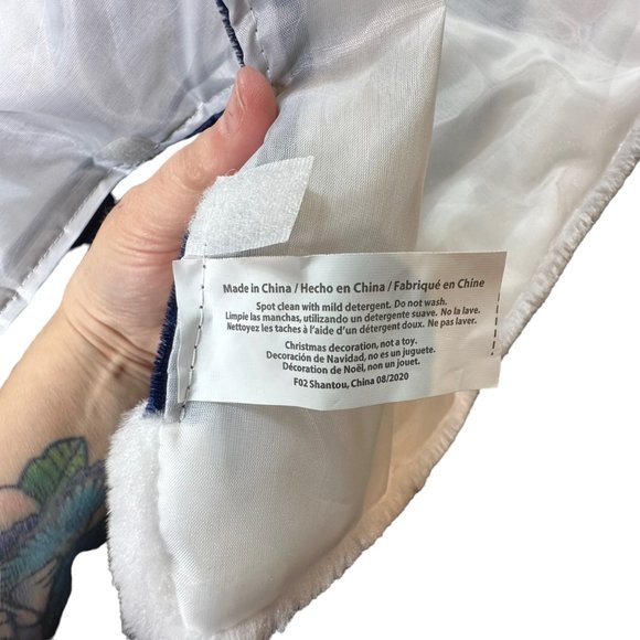 Christmas Midnight Blue White Trim Silhouette Santa Sleigh Reindeer Tree Skirt - Picture 11 of 12